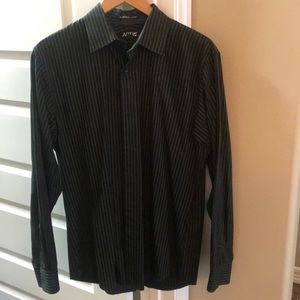 Men’s Long Sleeve Collar Shirt.